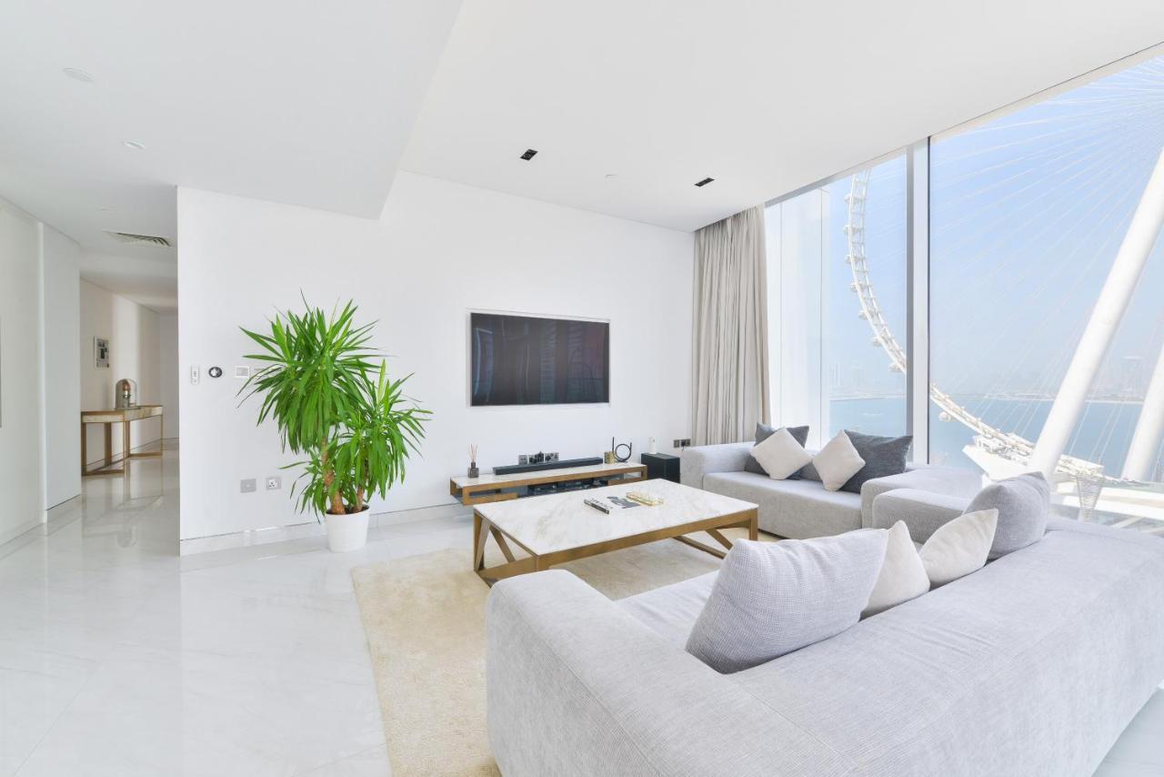 Spectacular 3 Bedroom Condo With Maids Room Facing The Dubai Eye Екстер'єр фото