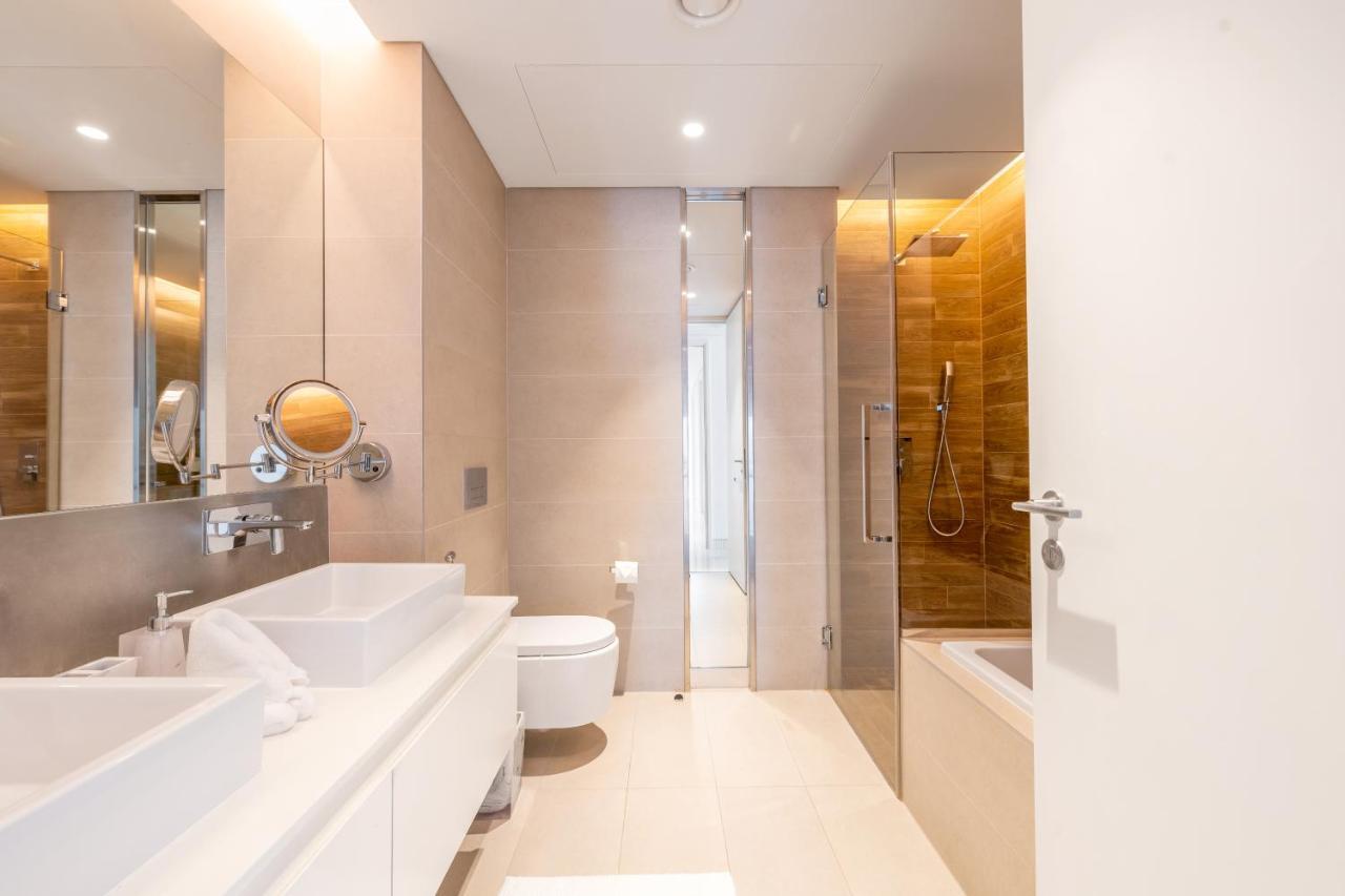 Spectacular 3 Bedroom Condo With Maids Room Facing The Dubai Eye Екстер'єр фото