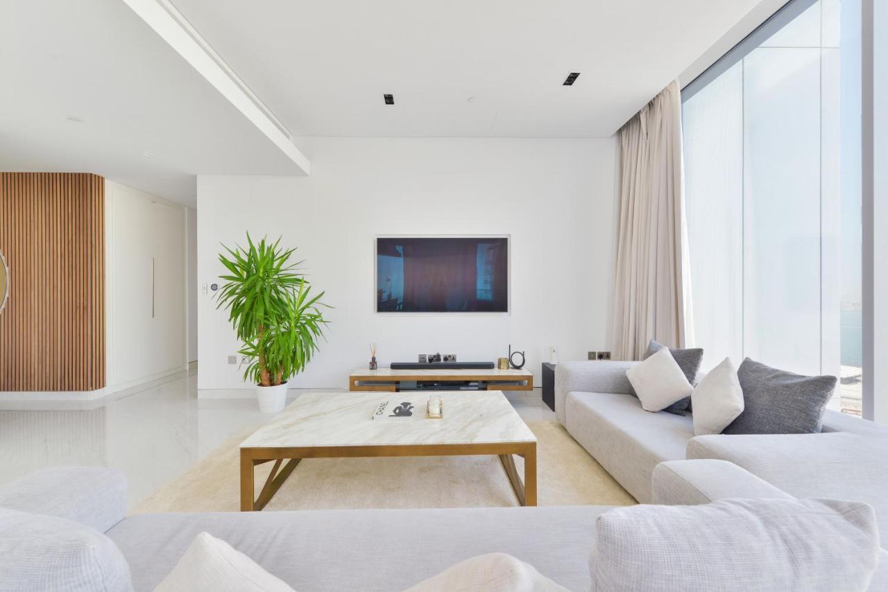 Spectacular 3 Bedroom Condo With Maids Room Facing The Dubai Eye Екстер'єр фото